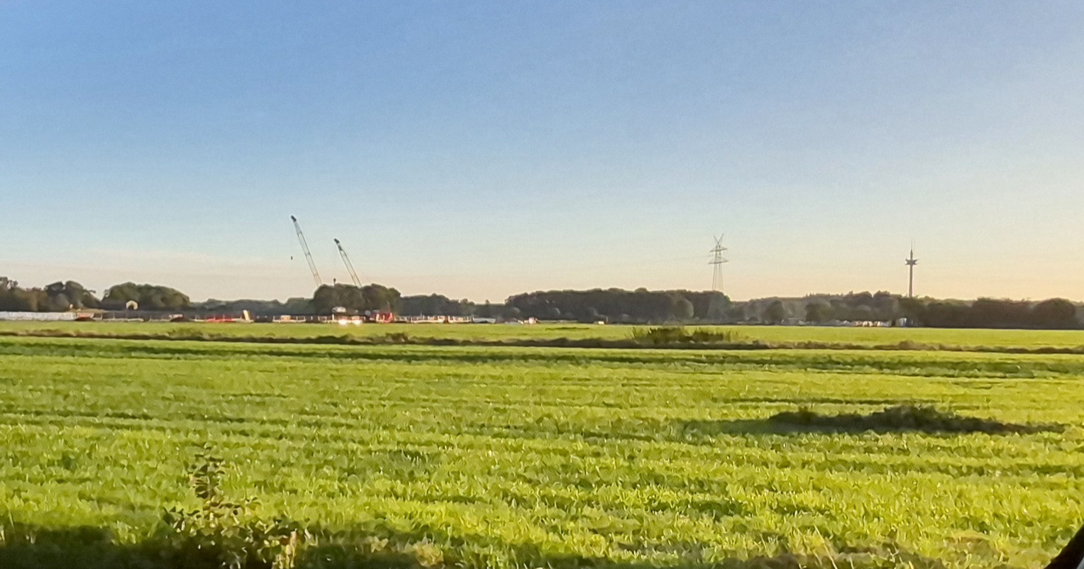 Rohrtrasse und Bauarbeiten an der ETL 179.200 im Stader Moor im Oktober 2026